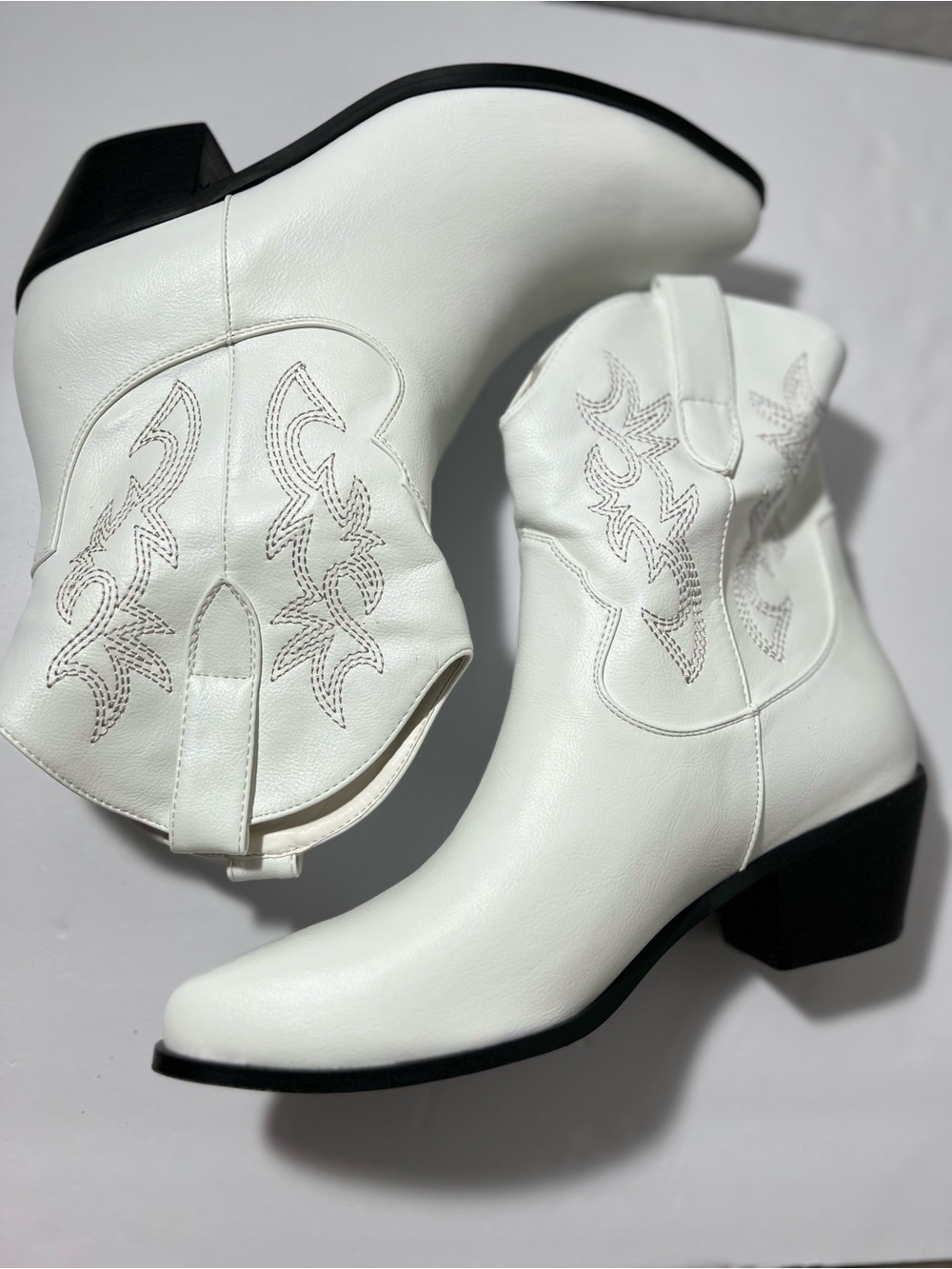 White Western Cowboy Ankle Boots Embroidered Pointed Toe Block‎ Heel Women’s 9 - Picture 6 of 11